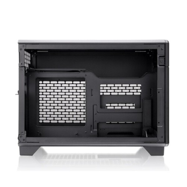 Корпус Thermaltake TR100 [CA-11A-00S1NN-00] черный
