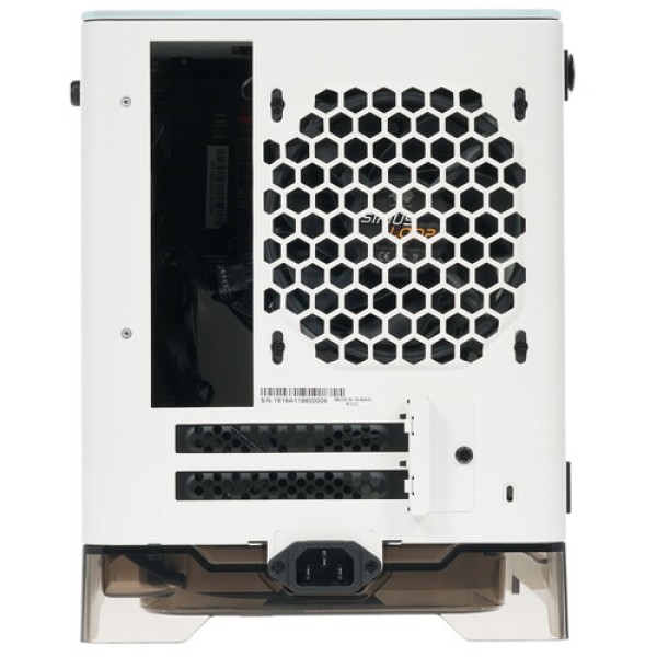 Корпус InWin A1 Plus [IW-A1PLUS-WHITE] белый