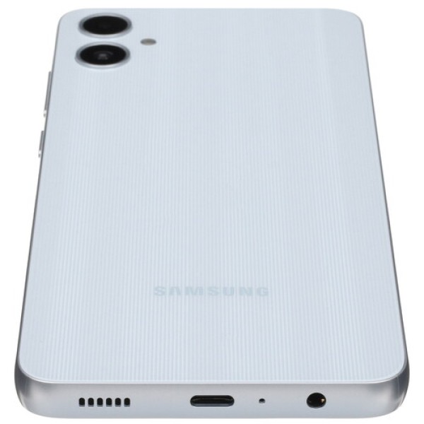 6.7" Смартфон Samsung Galaxy A05 64 ГБ серебристый