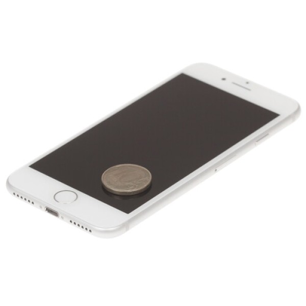 Смартфон Apple iPhone 7 4,7" 256Gb Silver 4x2.3Ghz/2048Mb/1334x750/IPS/3G/LTE/GPS/Cam12/iOS