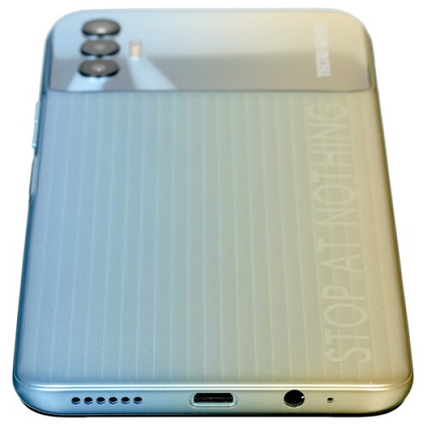 6.6" Смартфон Tecno SPARK 8P 128 ГБ золотистый