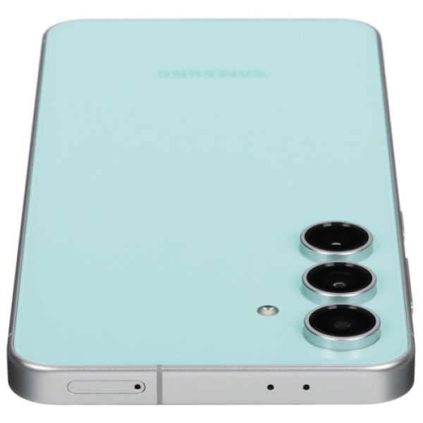 6.7" Смартфон Samsung Galaxy S24 FE 256 ГБ зеленый