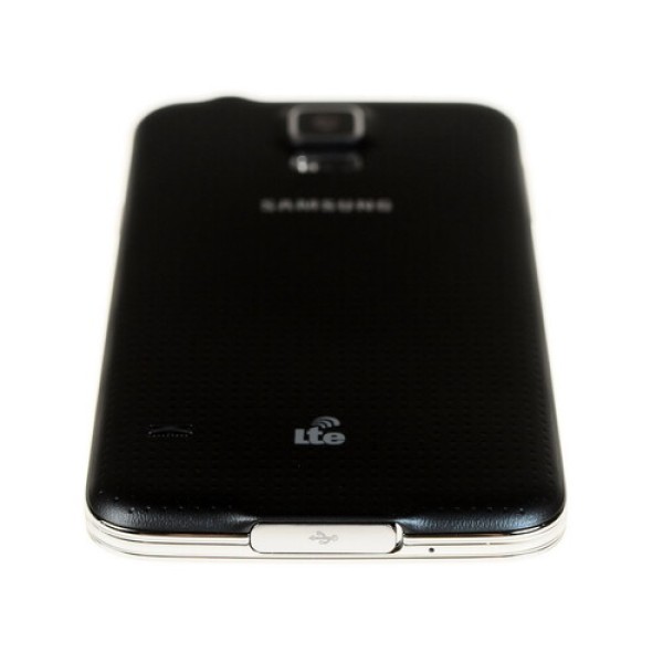 Смартфон Samsung SM-G900 Galaxy S5 5.1" 16Gb Black 4x2.5Ghz/2048Mb/1920x1080/SuperAmoled/3G/LTE/GPS/Cam16/Android 4.4