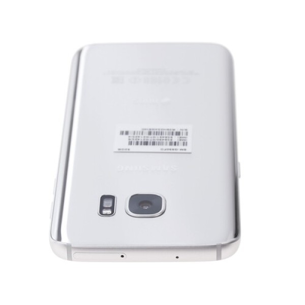 Смартфон Samsung SM-G930FD Galaxy S7 5.1" 32Gb Silver 8(4х2.3Ghz+4х1.6Ghz)/4096Mb/2560x1440/LTE/GPS/Cam12/3000mAh/And6.0