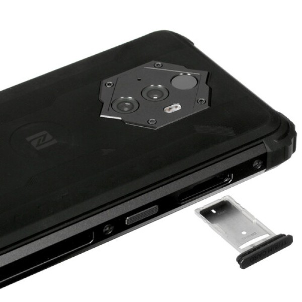 5.7" Смартфон Blackview BV6600 Pro 64 ГБ черный