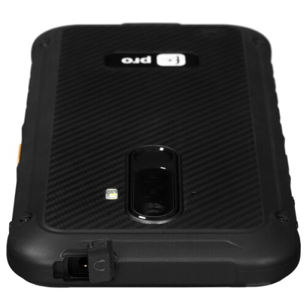 5.7" Смартфон F+ tech R570E 64 ГБ черный