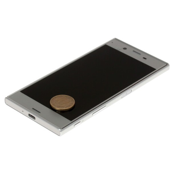 Смартфон Sony XPERIA XZ SS (F8331) 5,2" 32Gb Silver 4(2x2.15/2x1.6)/3072Mb/1920x1080/IPS/LTE/GPS/NFC/Cam23/2620mAh/A6