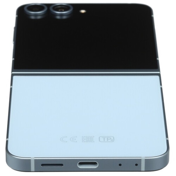 6.7" Смартфон Samsung Galaxy Z Flip6 256 ГБ голубой