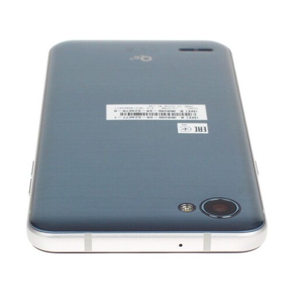 5.5" Смартфон LG LGM700 Q6 16 ГБ серебристый + Чехол в подарок