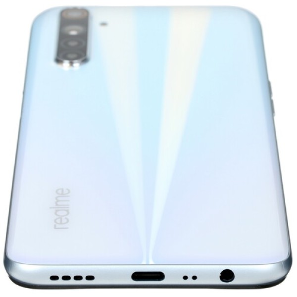 6.5" Смартфон realme 6 8/128 ГБ белый (без NFC)