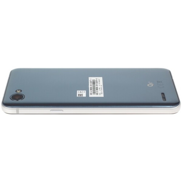 5.5" Смартфон LG LGM700 Q6 16 ГБ серебристый + Чехол в подарок